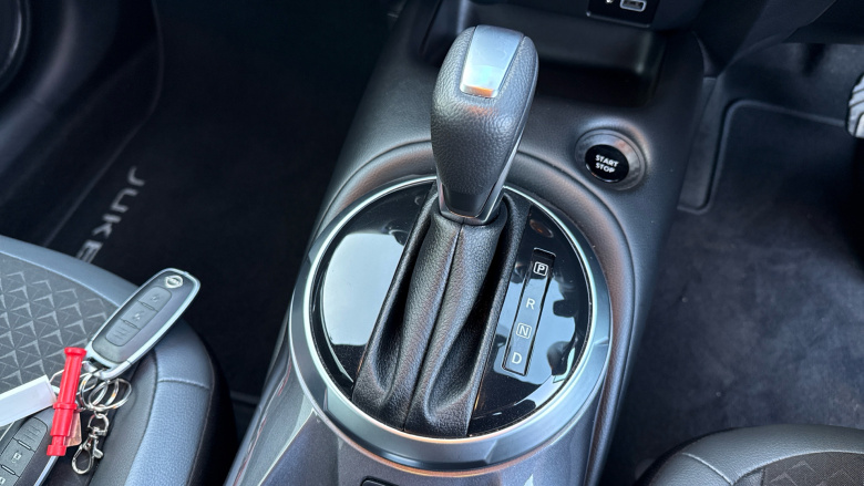 Nissan Juke 1.6 Hybrid N-Connecta 5dr Auto Hybrid Hatchback